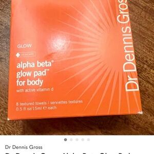Dr Dennis Gross Alpha Beta Glow Pad for Body , face plus moisturizer.
